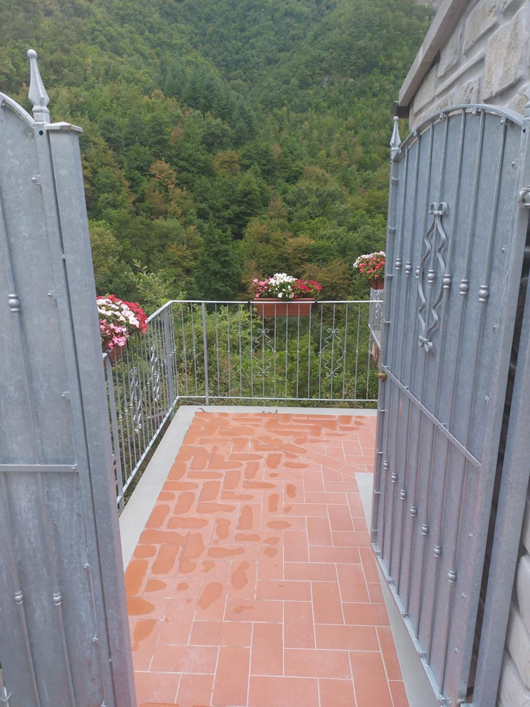 Photo 41