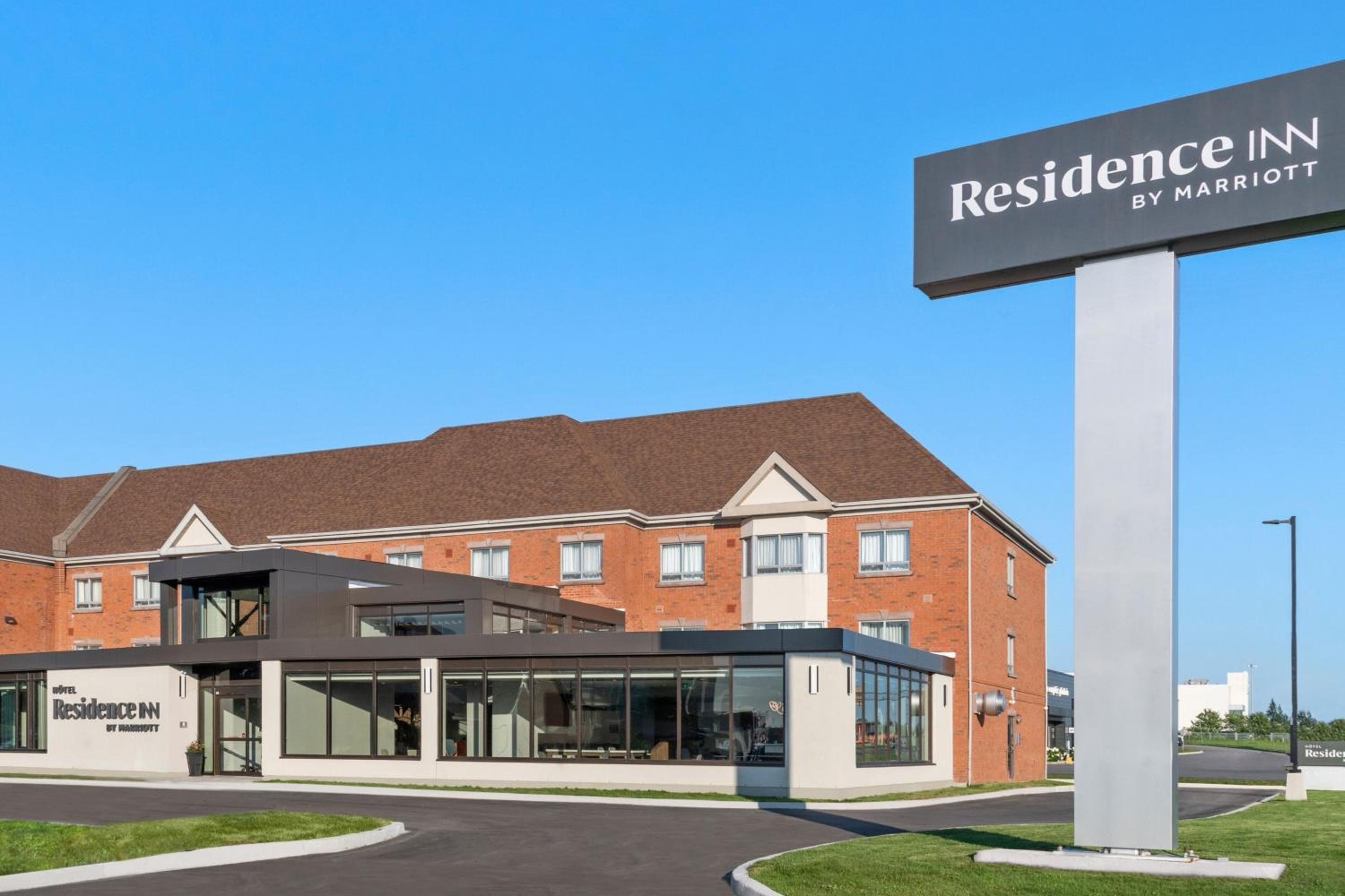 Montreal Vacations - Residence Inn by Marriott Laval - Property Image 1