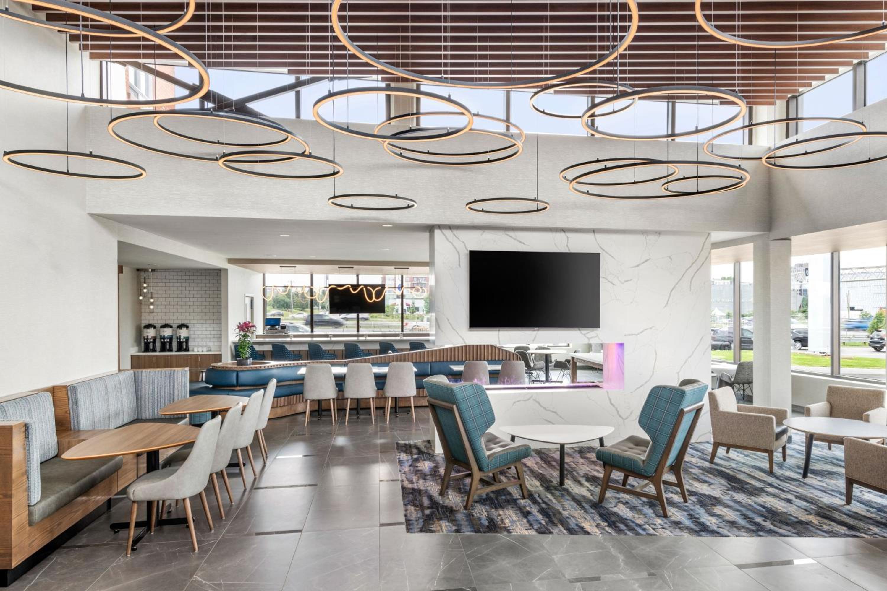 Montreal Vacations - Residence Inn by Marriott Laval - Property Image 3