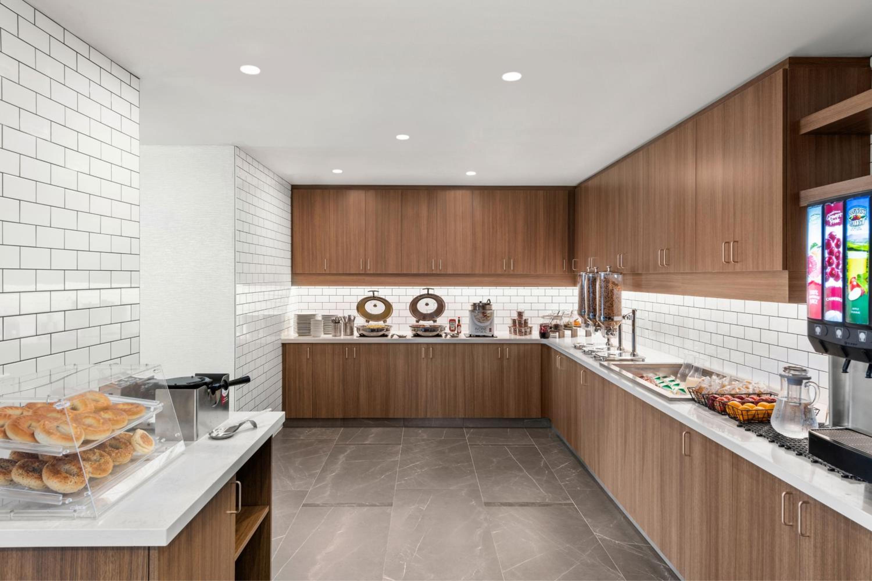Residence Inn by Marriott Laval - Property Image 5