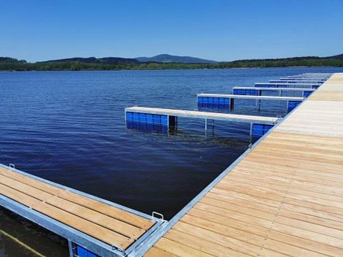 Lipno Apartments BERGMAX, Ski Areál Lipno 16min dojezd - Resort Malé Lipno s terasou a zahrádkou, parking free