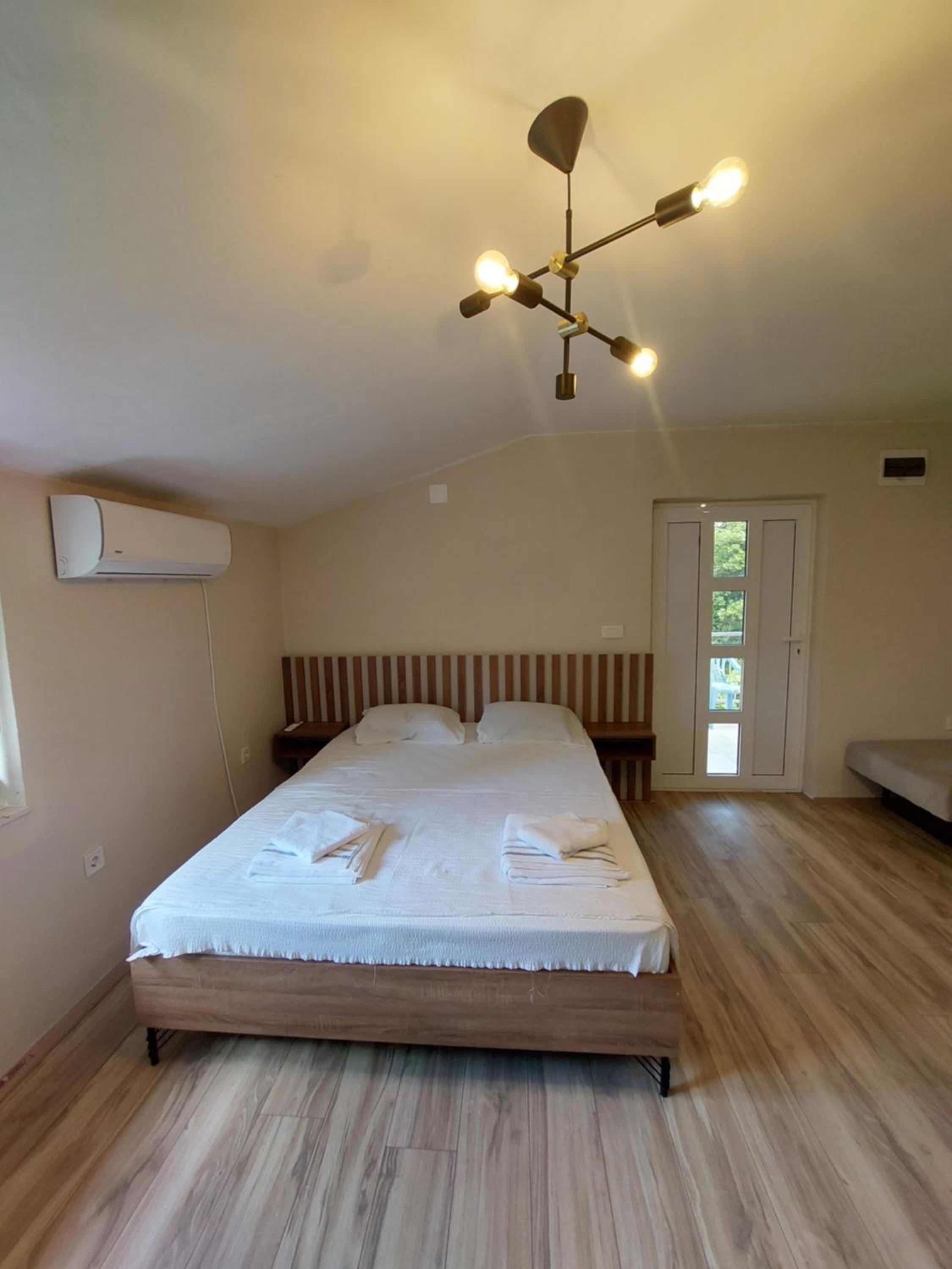 Superb Apartments Virpazar view 4