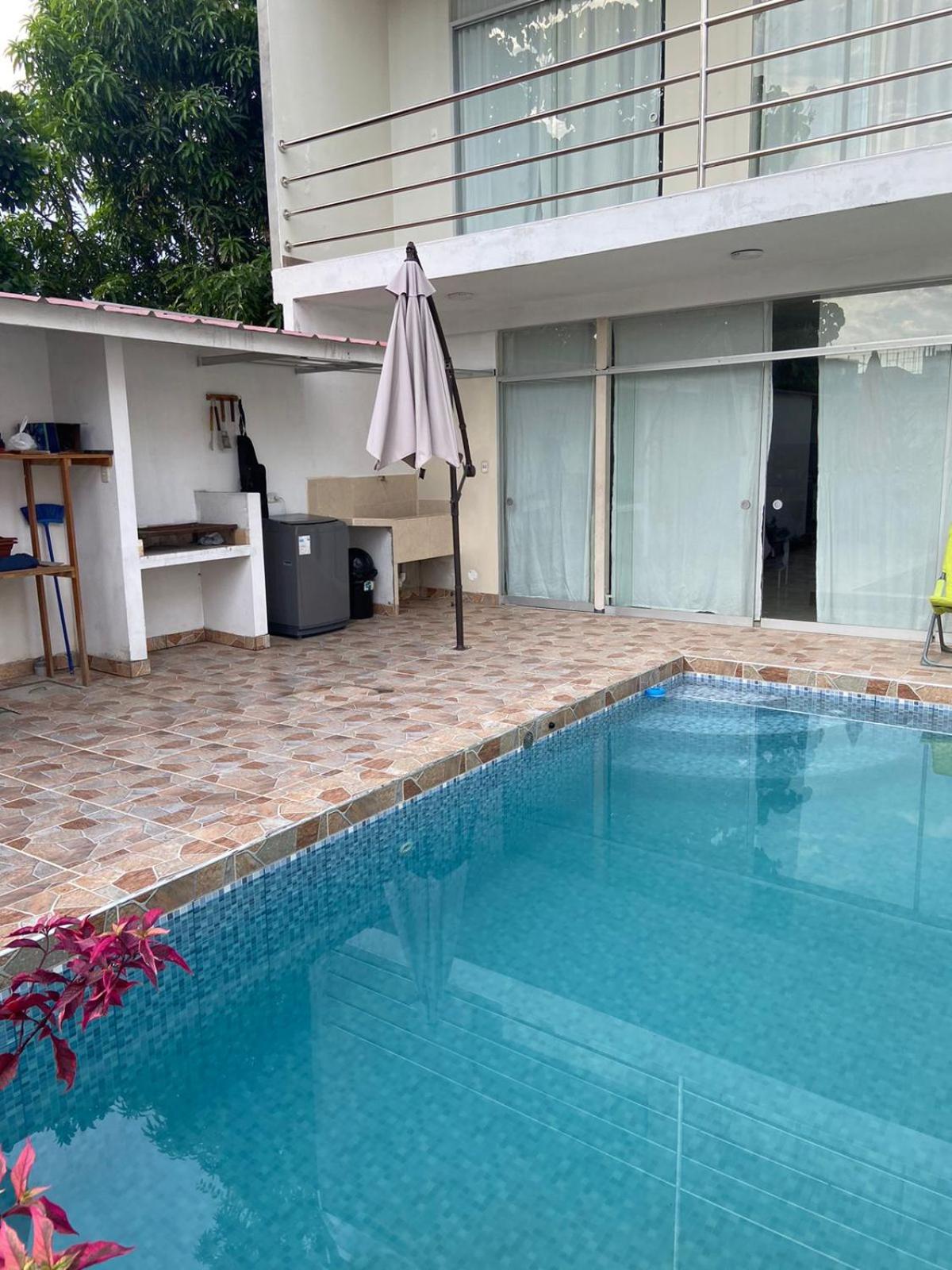 Casa moderna con Piscina, Iquitos