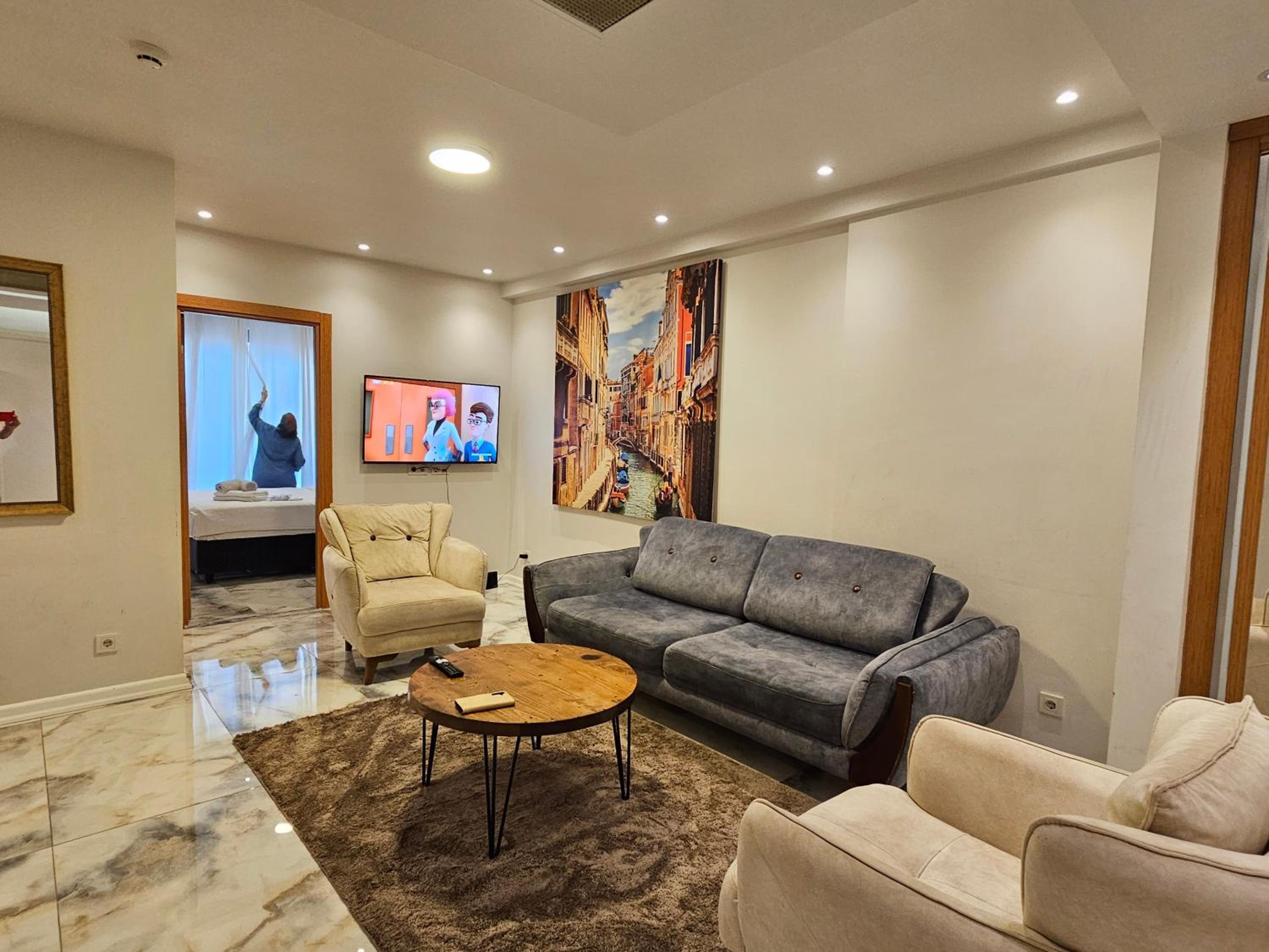 PERFECT RESİDENCE TAKSİM, 2 BEDROOM, POOL, Gym, Sauna