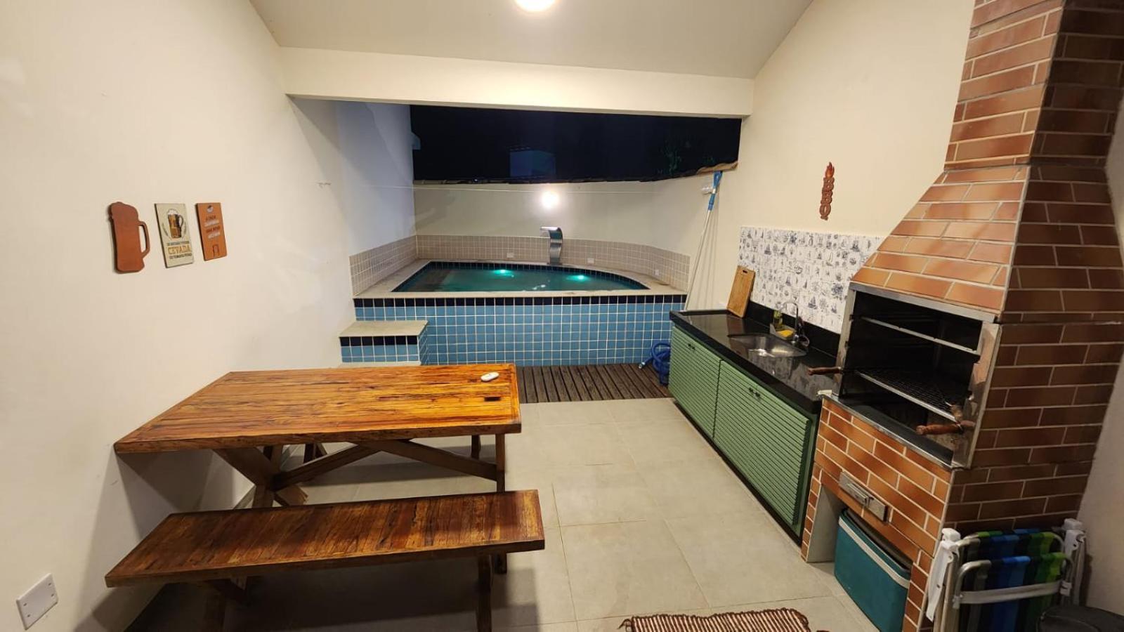 Casa Andorinha 3 Quartos com ar condicionado, piscina privativa, área gourmet, próximo ao Centro Histórico e roupa de cama e banho de qualidade