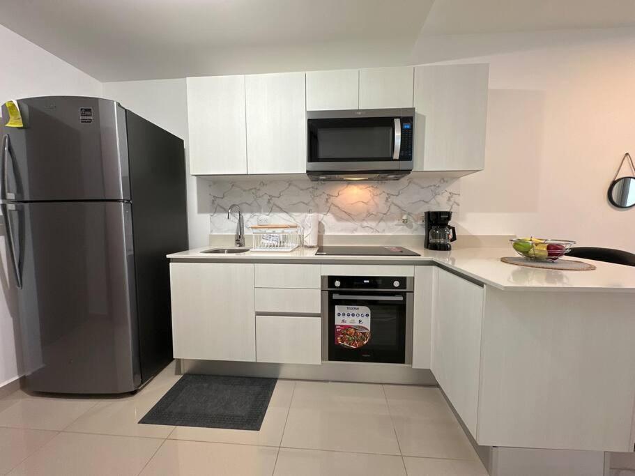 New Luxury Apartment 12th Floor