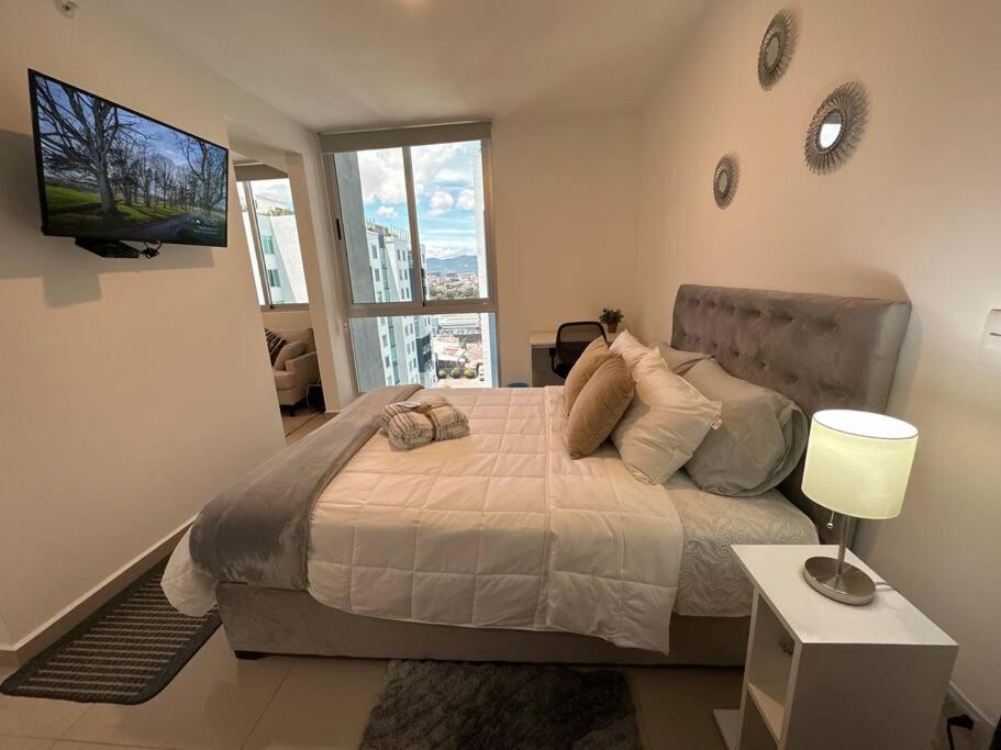 New Luxury Apartment 12th Floor