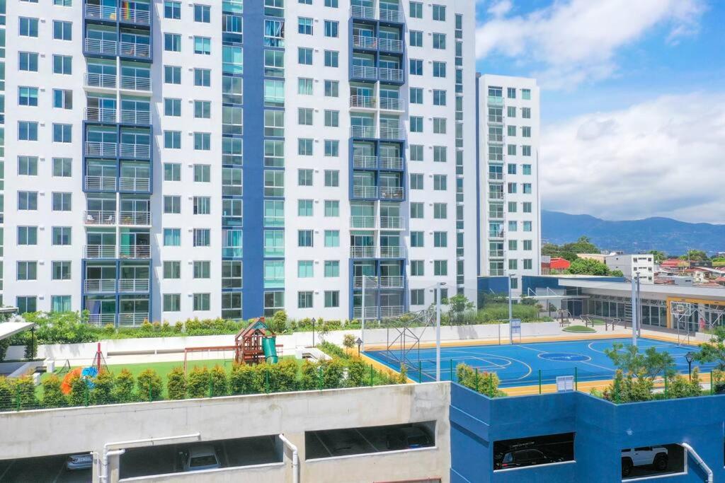 New Luxury Apartment 12th Floor