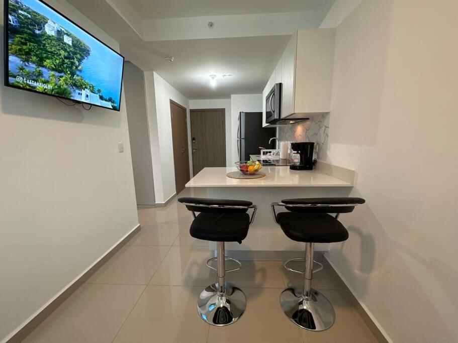 New Luxury Apartment 12th Floor