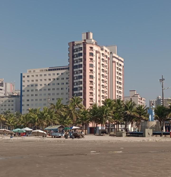 Frente ao mar na Praia Grande