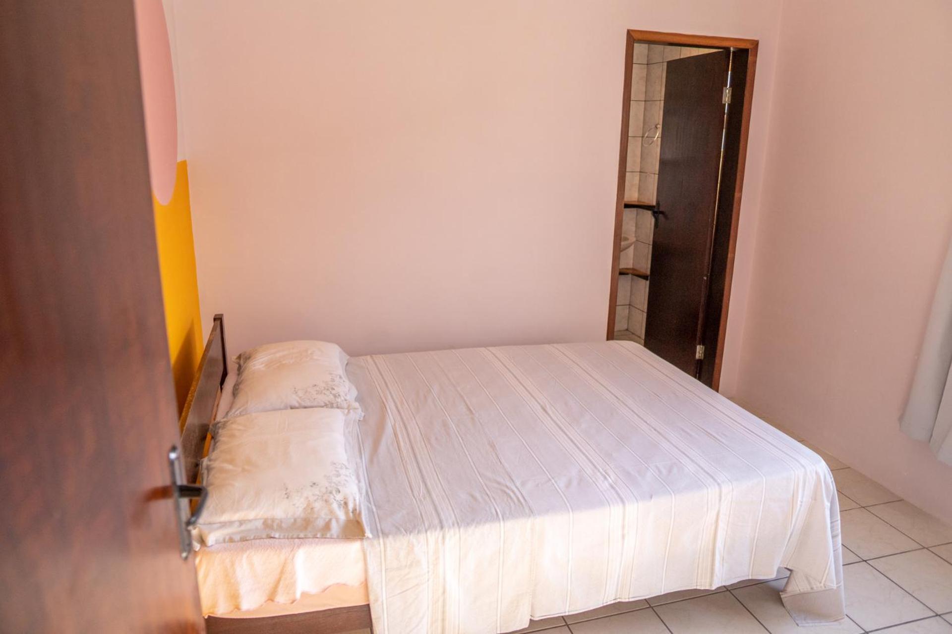 Apartamento a 50m da praia da Enseada - 3 quartos