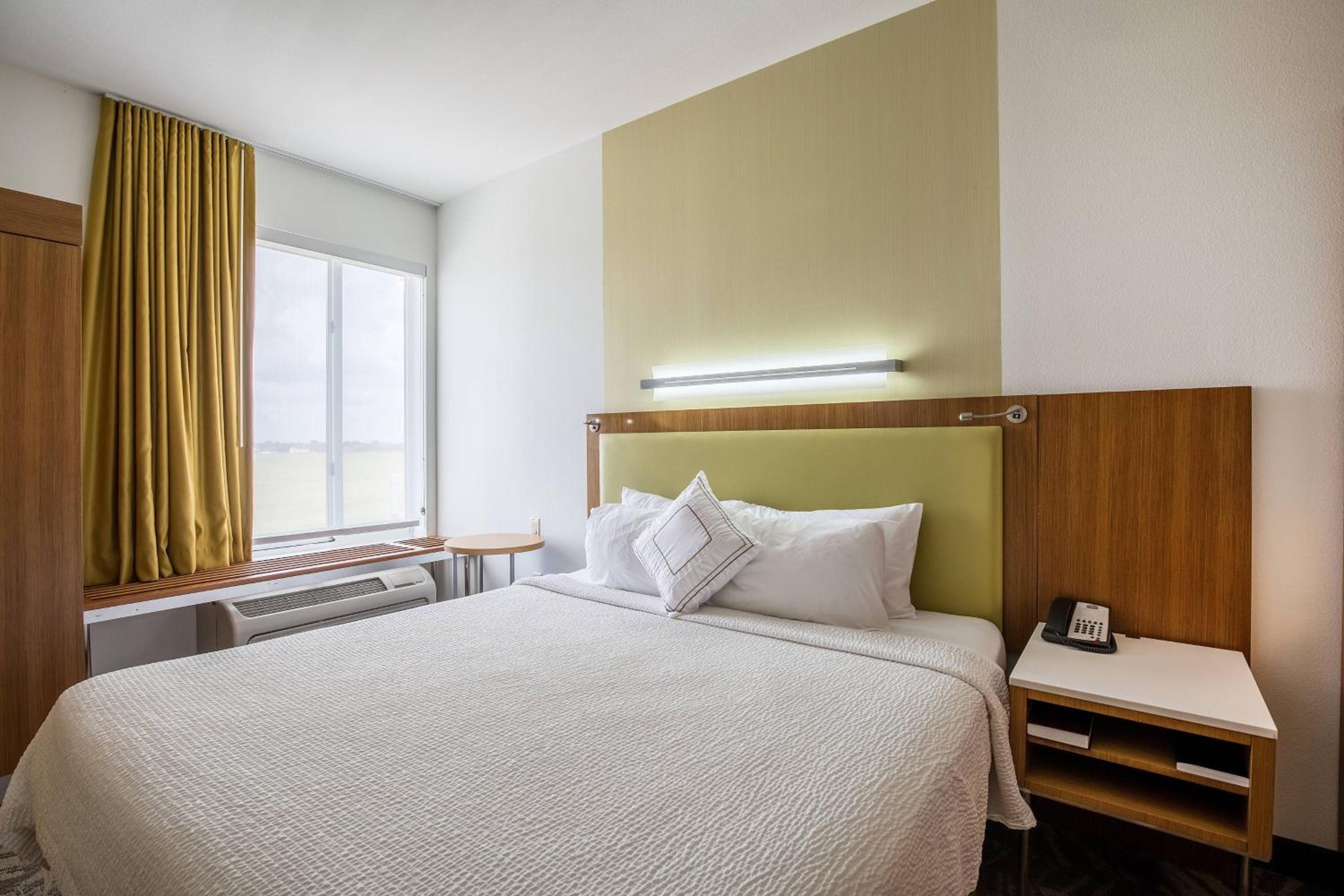 SpringHill Suites by Marriott Houston Rosenberg - Property Image 7