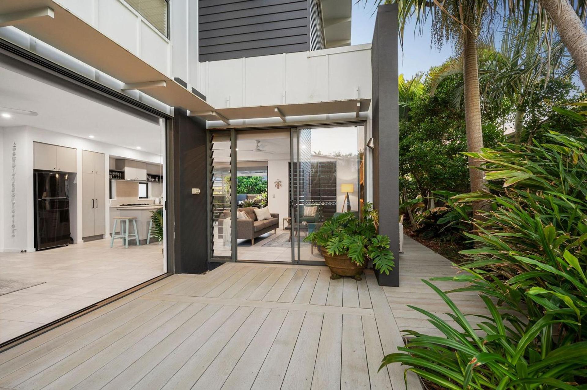 34 Boardrider Crescent