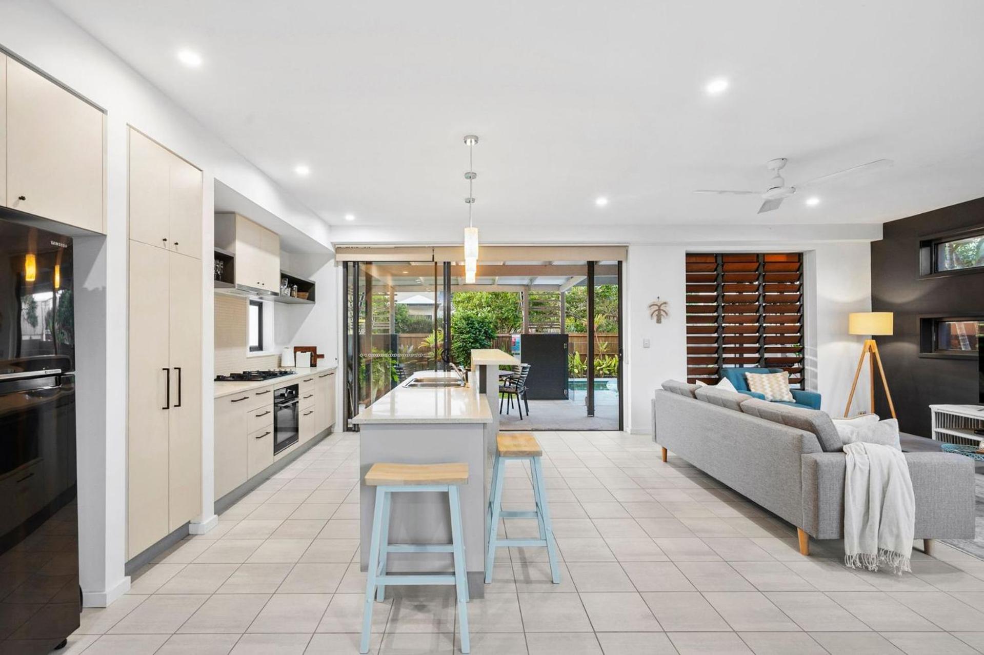 34 Boardrider Crescent