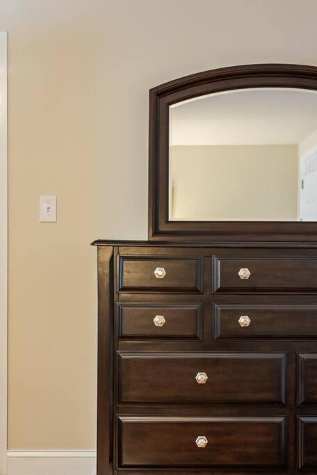 5 Bdrm House (Sleeps 10) Horsham-Philadelphia, photo 41