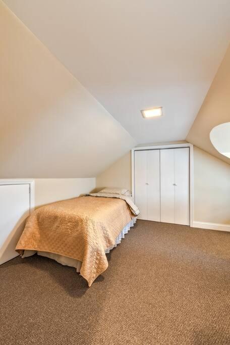 5 Bdrm House (Sleeps 10) Horsham-Philadelphia, photo 45