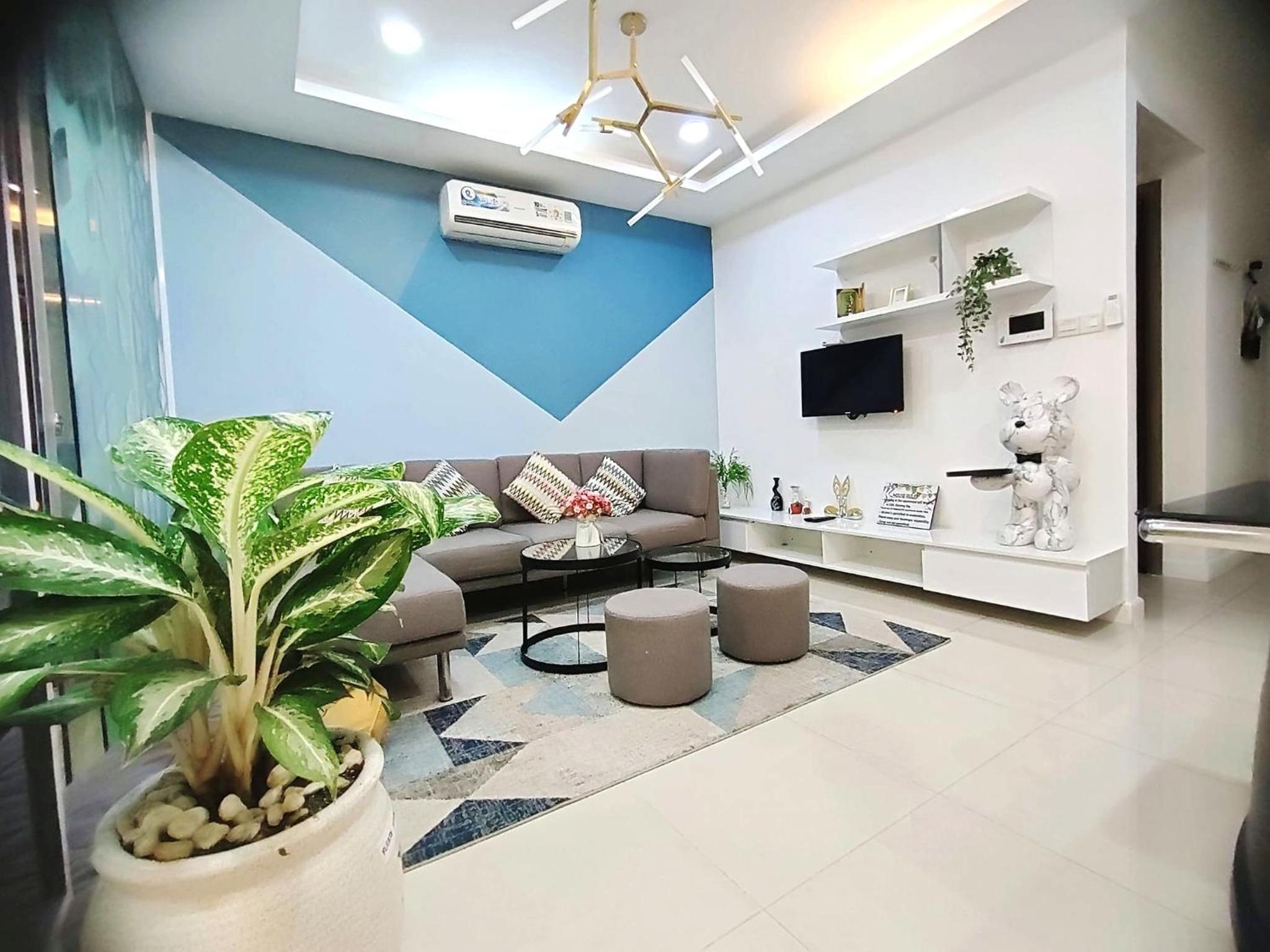 Linda Apartment-ICON56-District4-3mins to center dtrc1- INFINITY POOL- AWESOME ROOFTOP