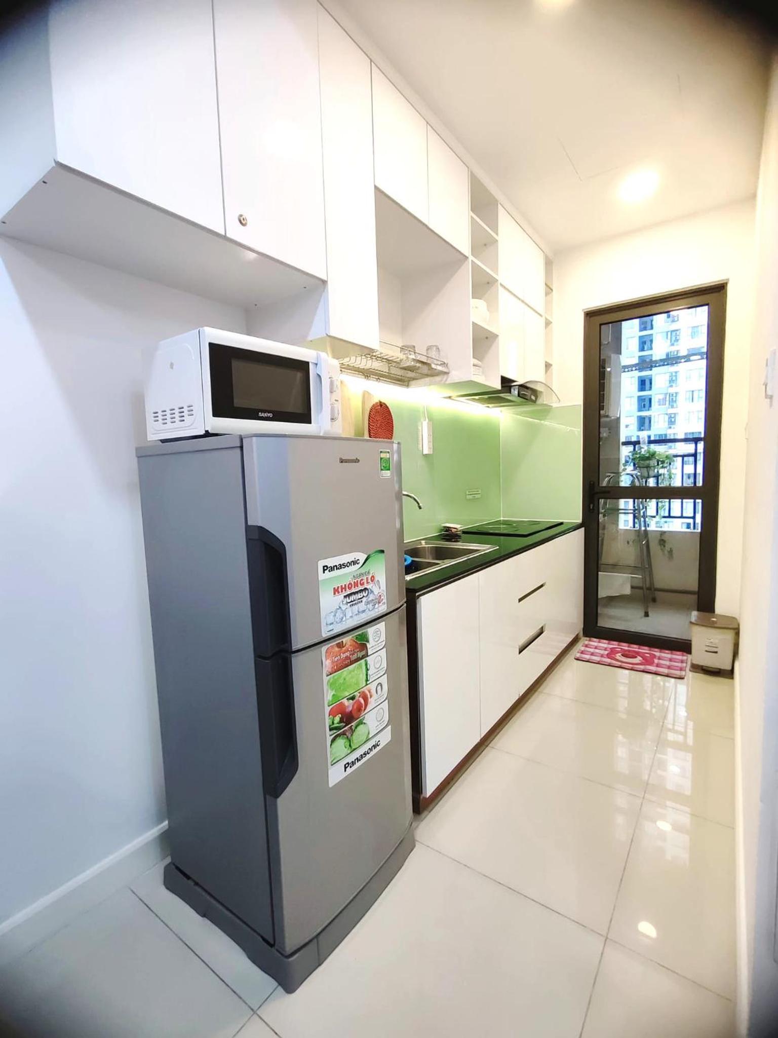 Linda Apartment-ICON56-District4-3mins to center dtrc1- INFINITY POOL- AWESOME ROOFTOP
