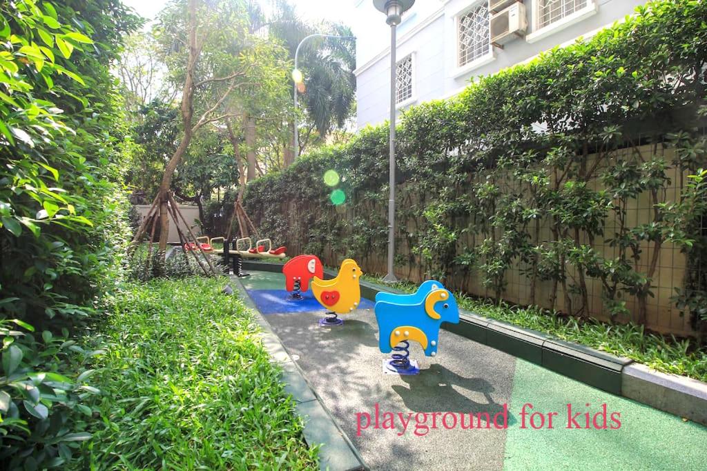 Linda Apartment-ICON56-District4-3mins to center dtrc1- INFINITY POOL- AWESOME ROOFTOP