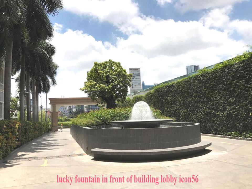 Linda Apartment-ICON56-District4-3mins to center dtrc1- INFINITY POOL- AWESOME ROOFTOP