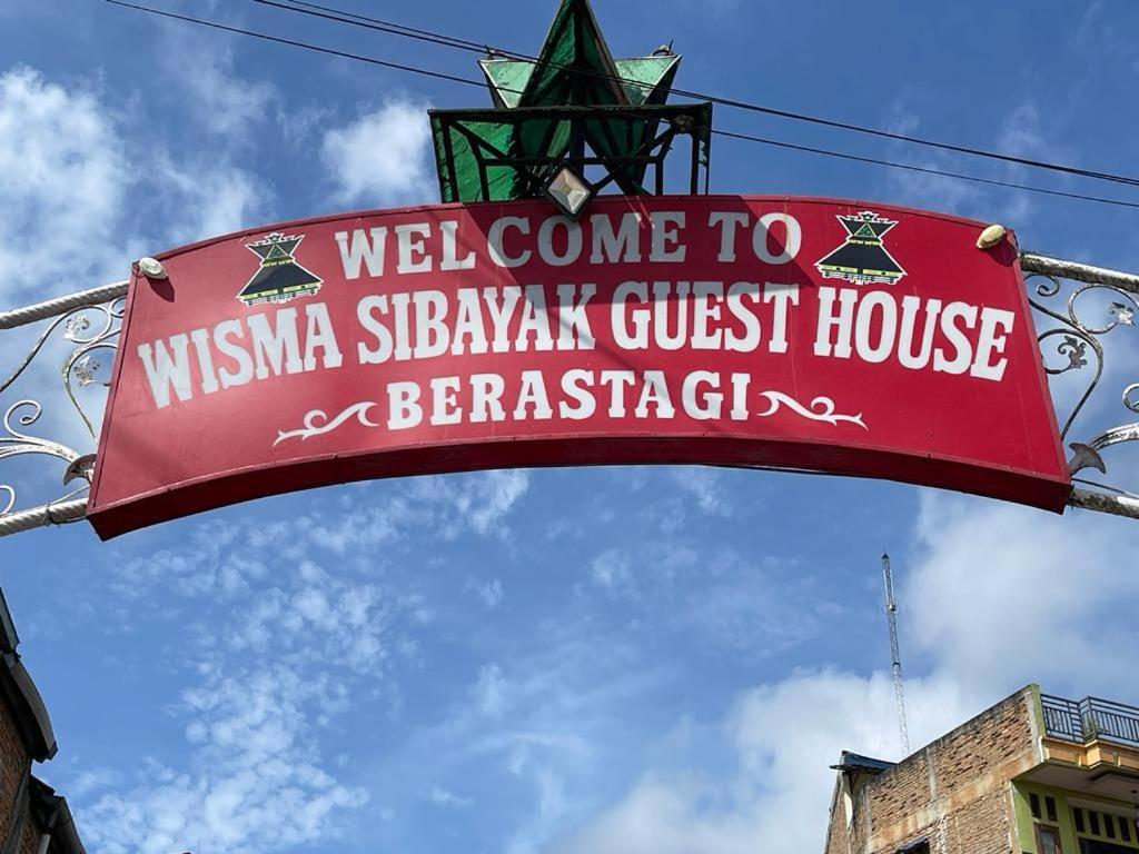 WISMA SIBAYAK Guesthouse BERASTAGI view 2