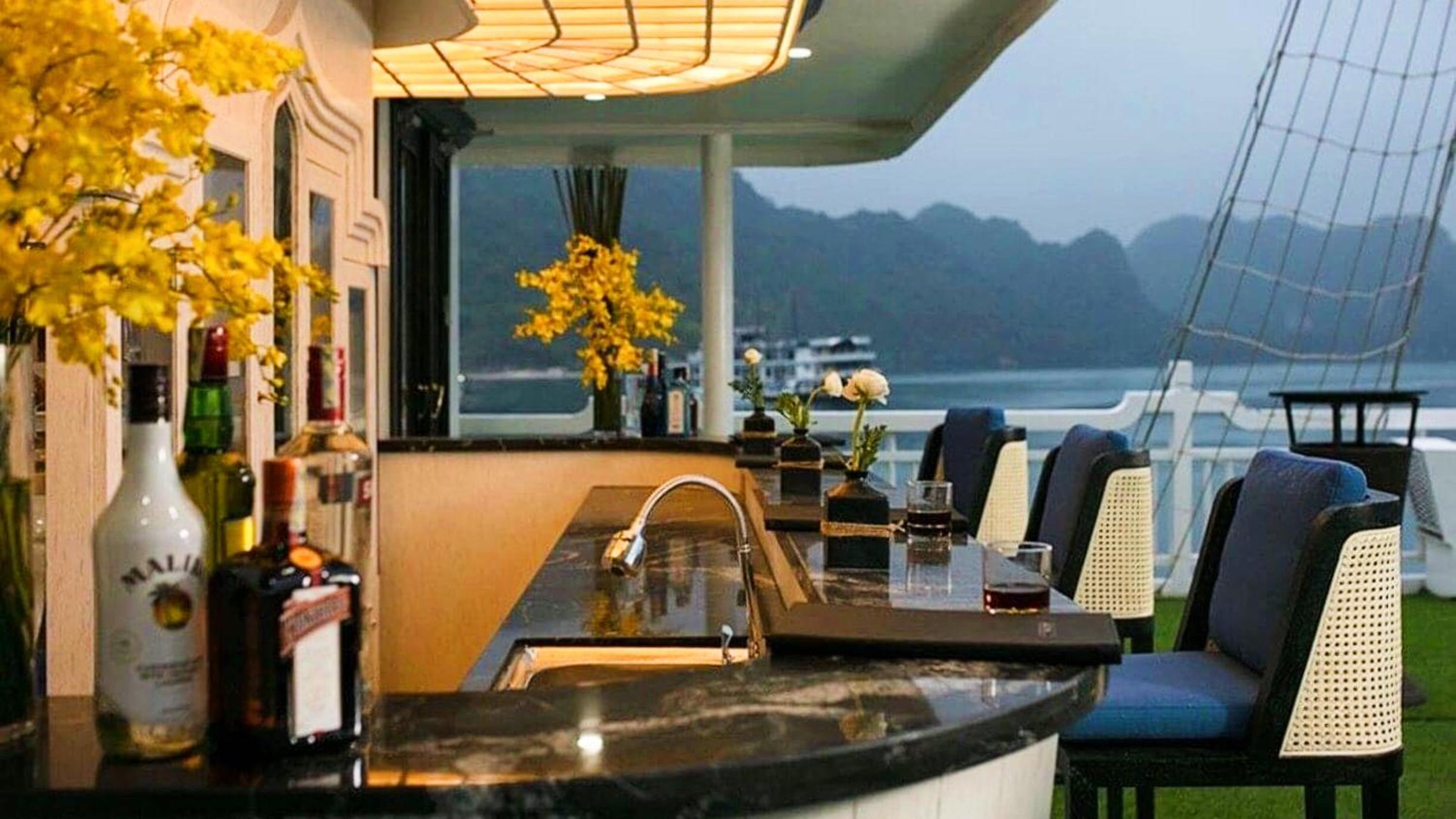 Lotus Elegance Cruise