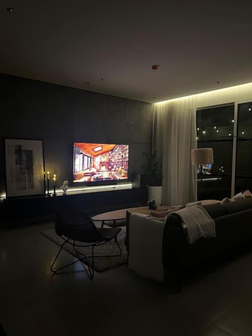 Luxurious Condo in Ar Rabi Self Check-in