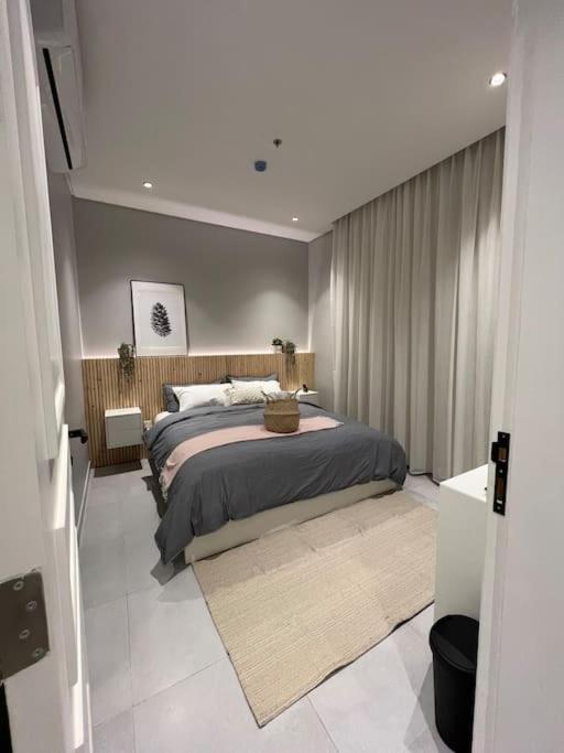 Luxurious Condo in Ar Rabi Self Check-in