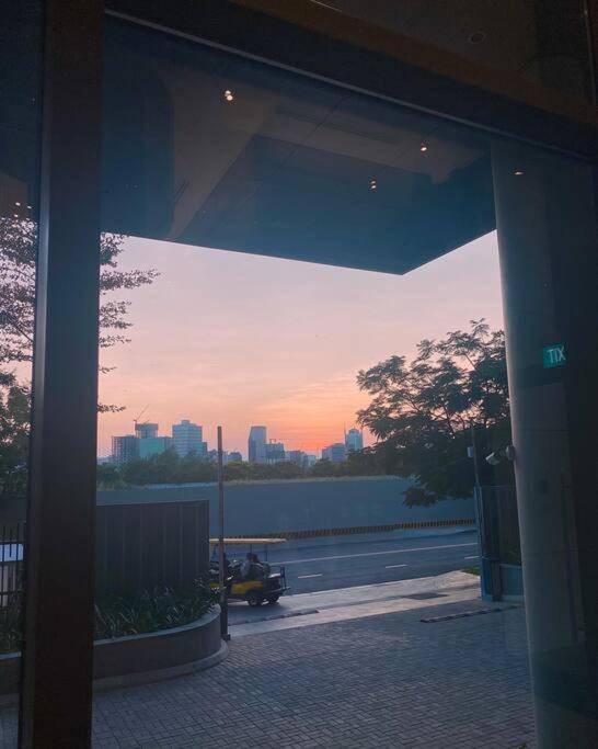 1 Bedroom Million Dollar View Apartment