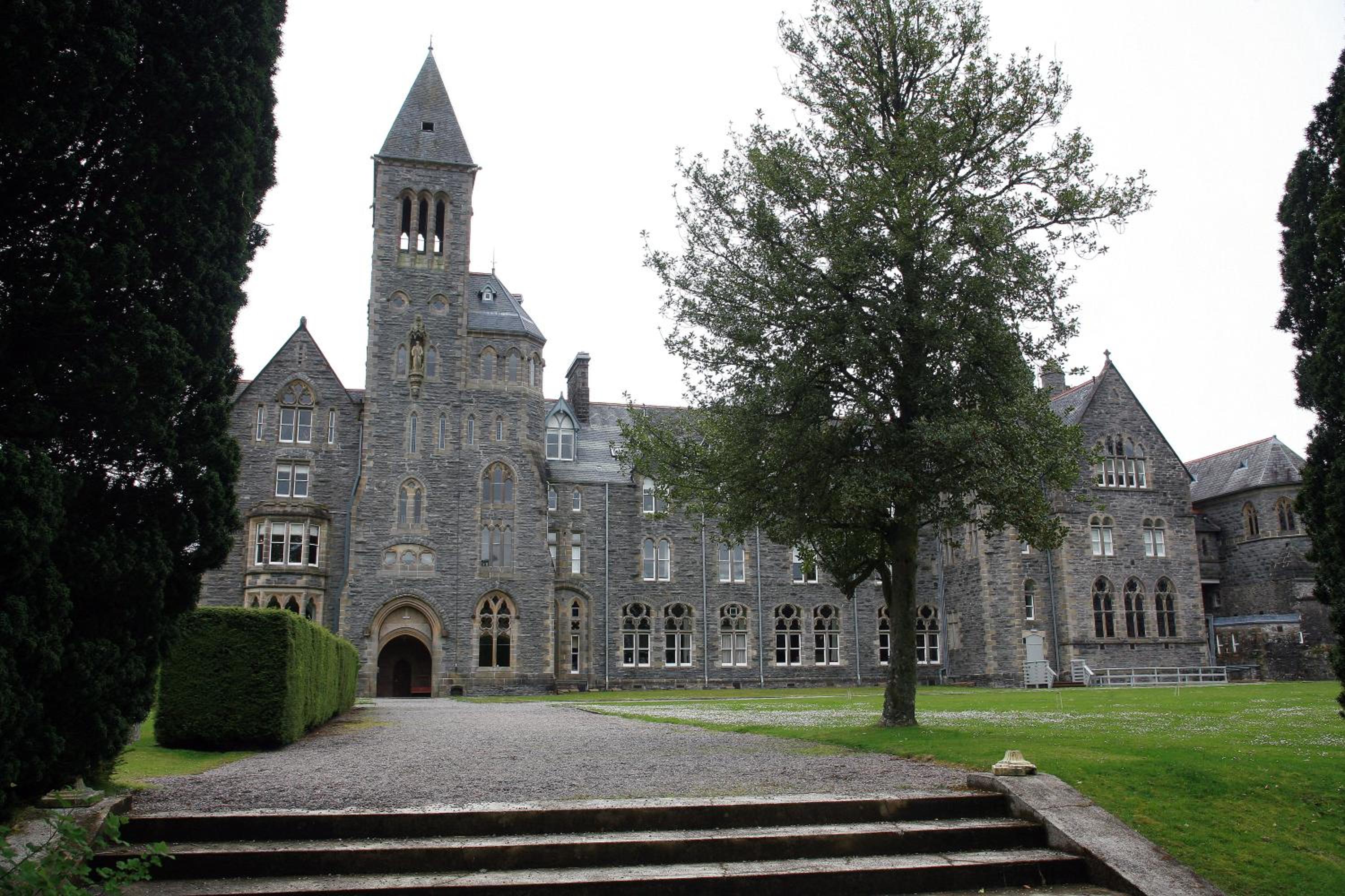 Hotel Abbey Garden at the Highland Club - Image 1