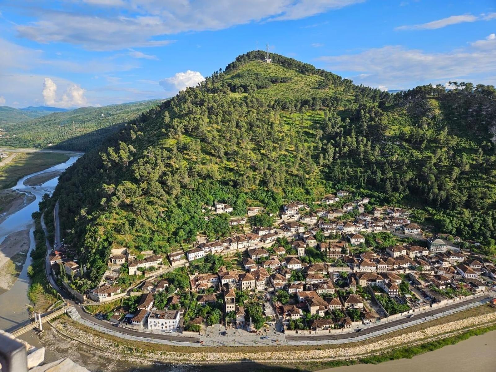 Berat VILLA Kapxhiu Poshnje