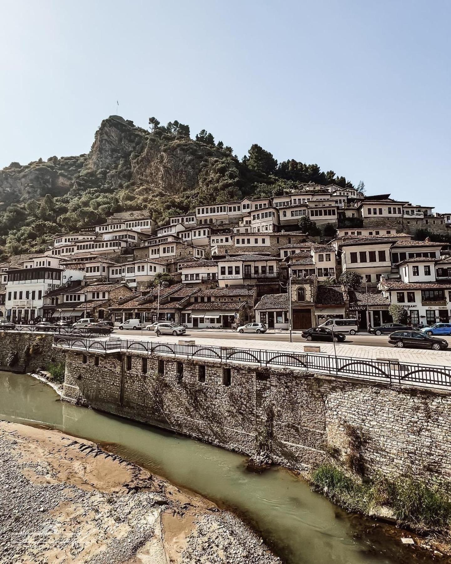 Berat VILLA Kapxhiu Poshnje