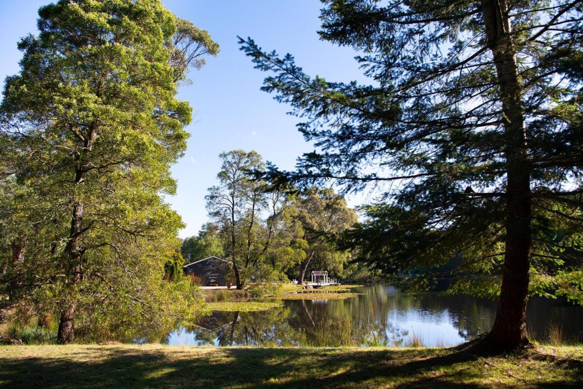 The Pond House Trentham