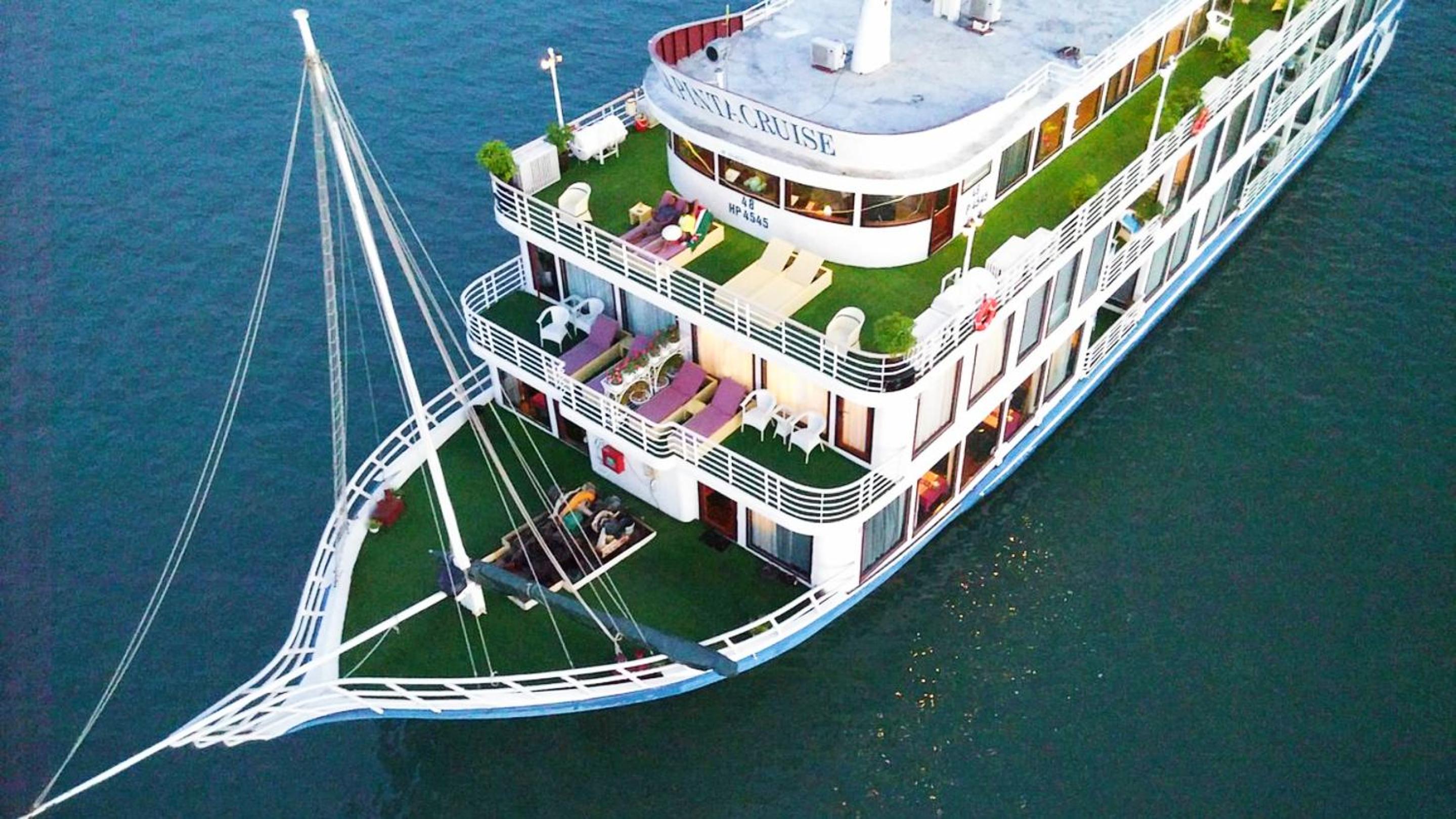 Lotus Elegance Cruise