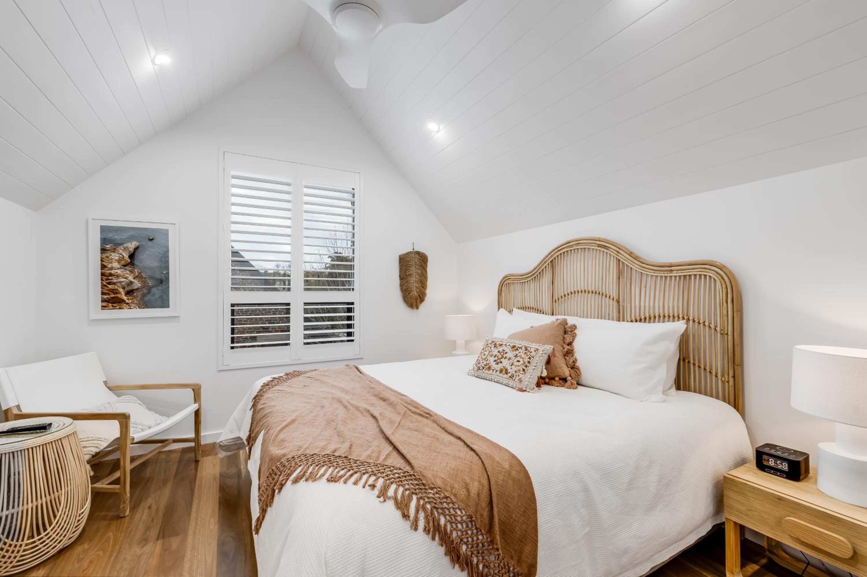 Vale 194 - Luxury Accommodation in McLaren Vale - 5 holiday homes with king size beds