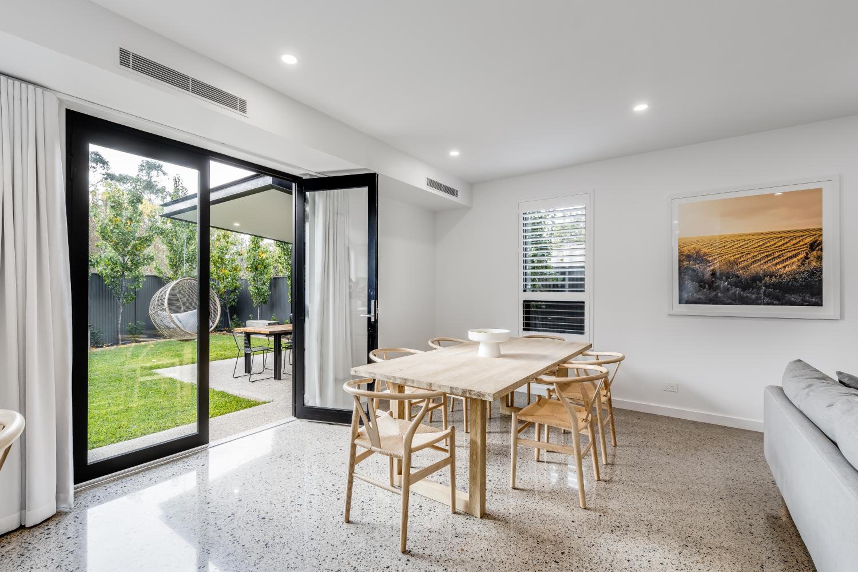Vale 194 - Luxury Accommodation in McLaren Vale - 5 holiday homes with king size beds
