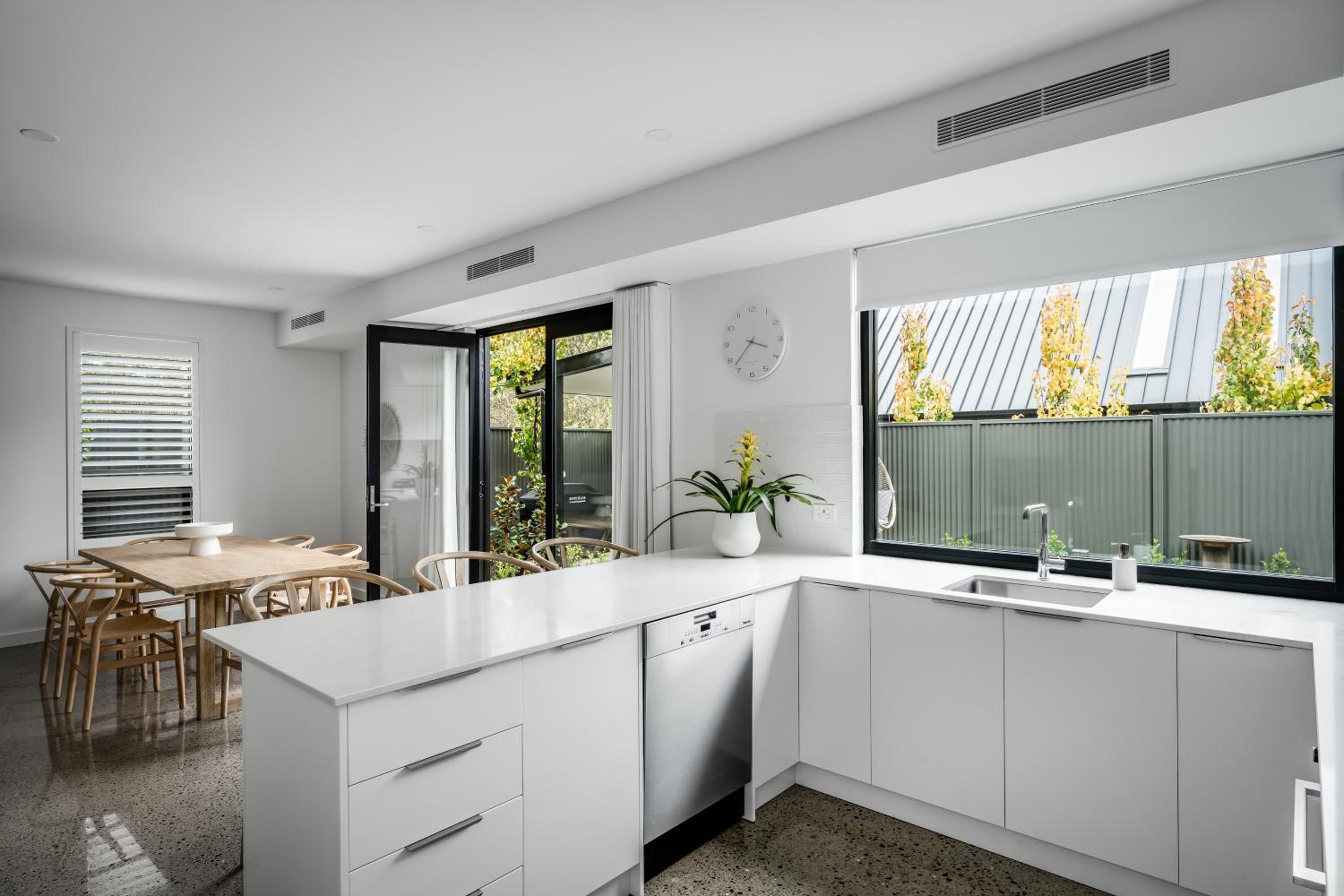 Vale 194 - Luxury Accommodation in McLaren Vale - 5 holiday homes with king size beds