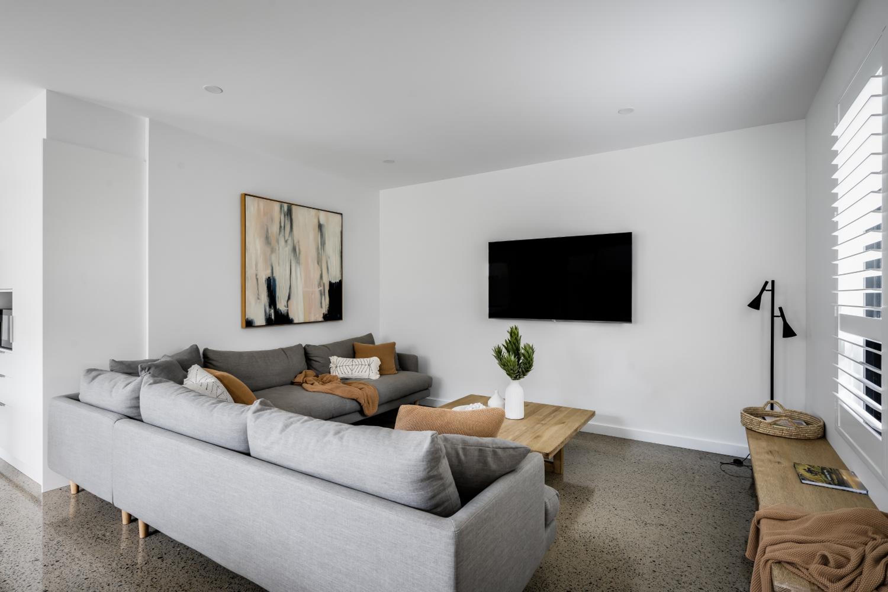 Vale 194 - Luxury Accommodation in McLaren Vale - 5 holiday homes with king size beds