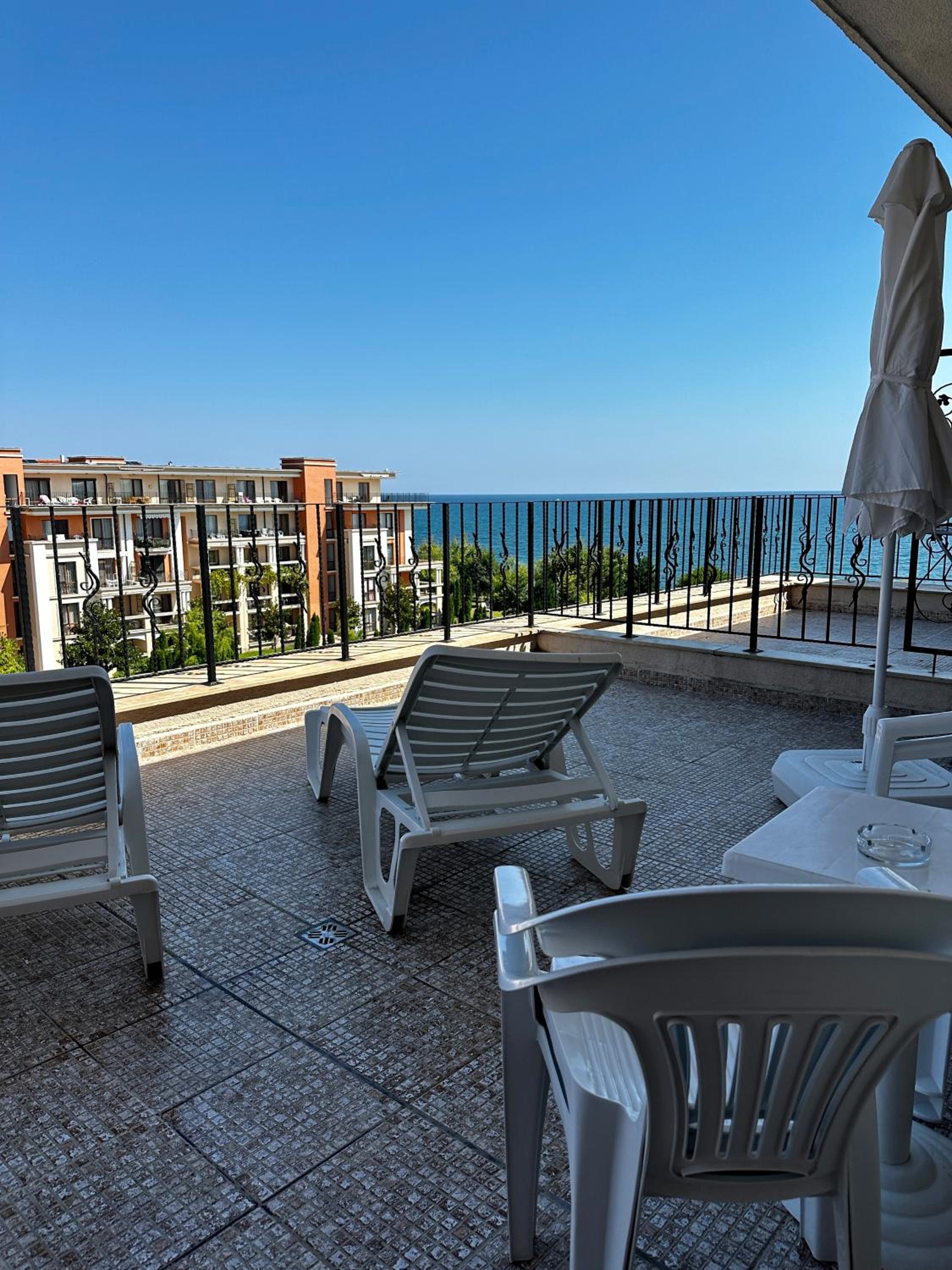 Flat at Prestige Fort Beach