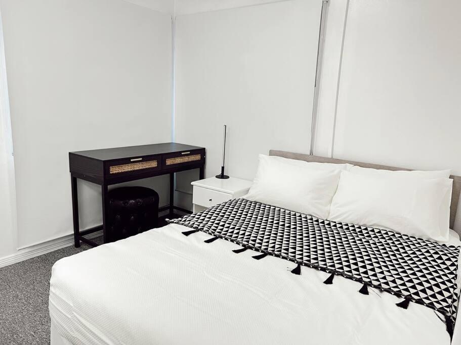 Gladstone Gem 7 - Suva CBD 2 Bedroom Apartment - view 9