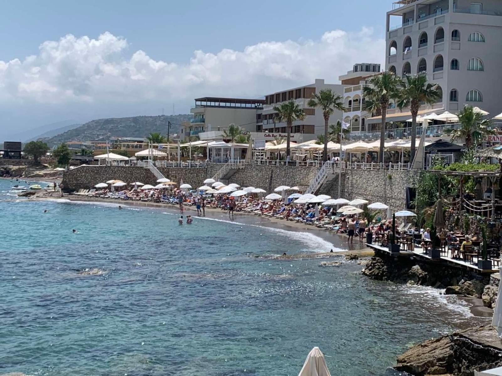 Hotel Khroma Luxury Suite 2 Beach front apartment - Image 1