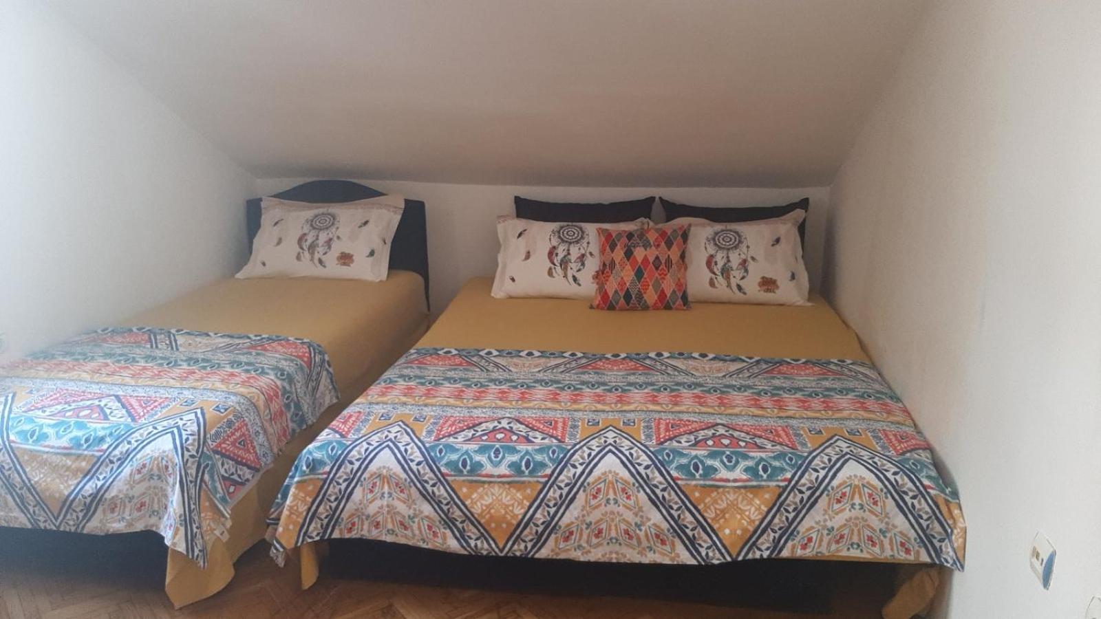 Budva Trosoban stan