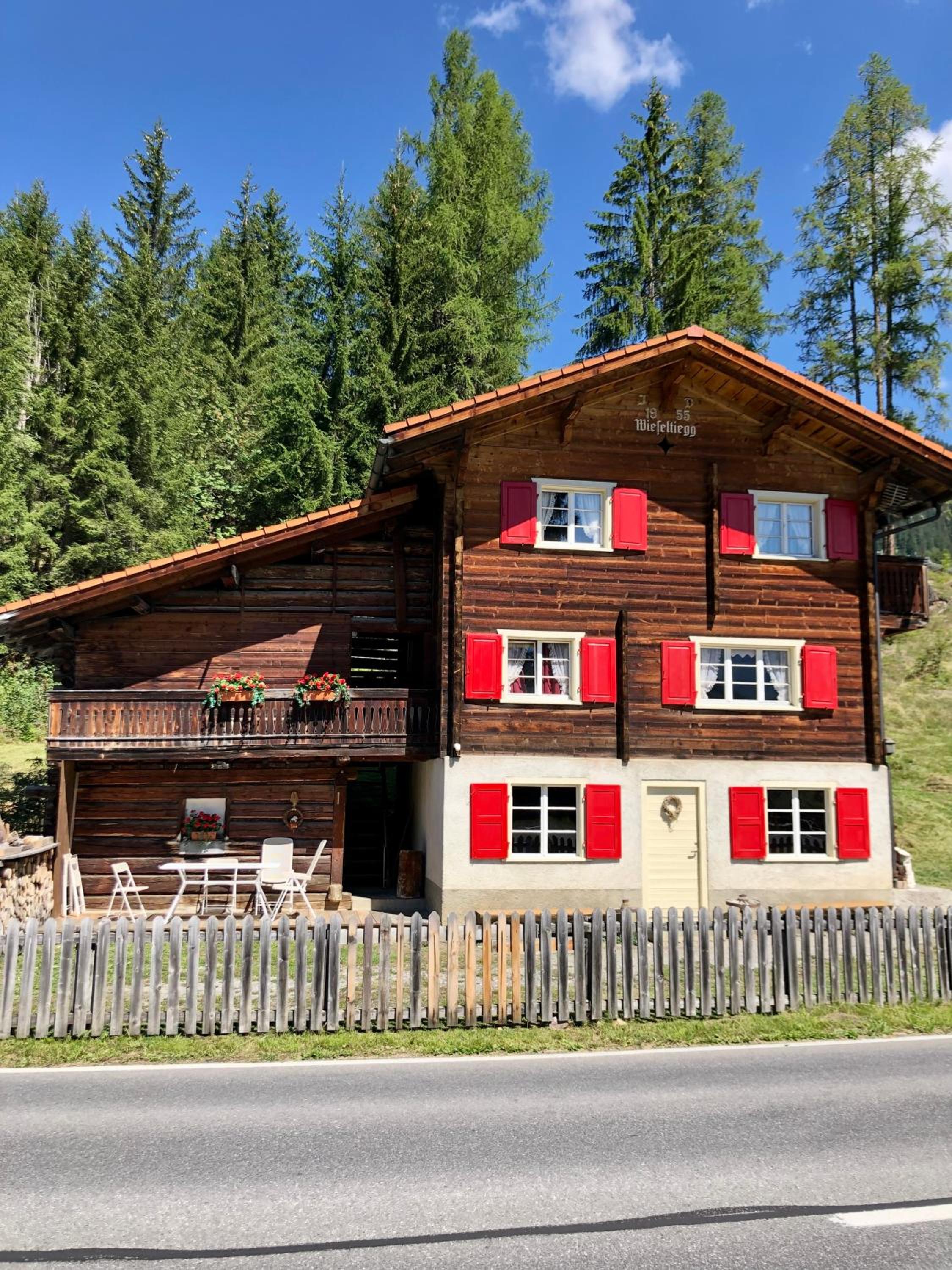 Charming Chalet with mountain view near Arosa for 6 People house exclusive use