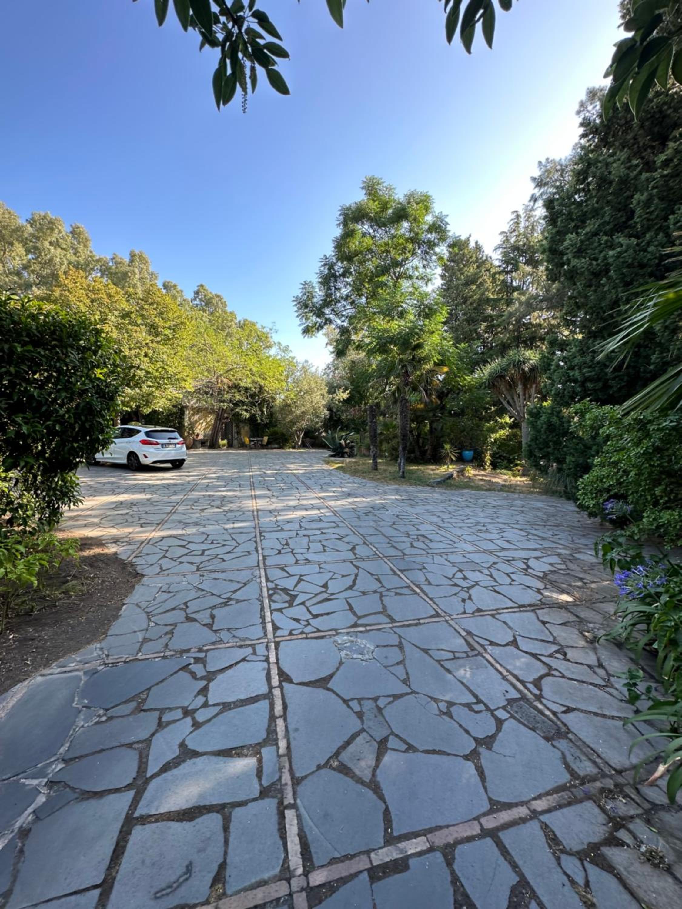 Etna Botanic Garden