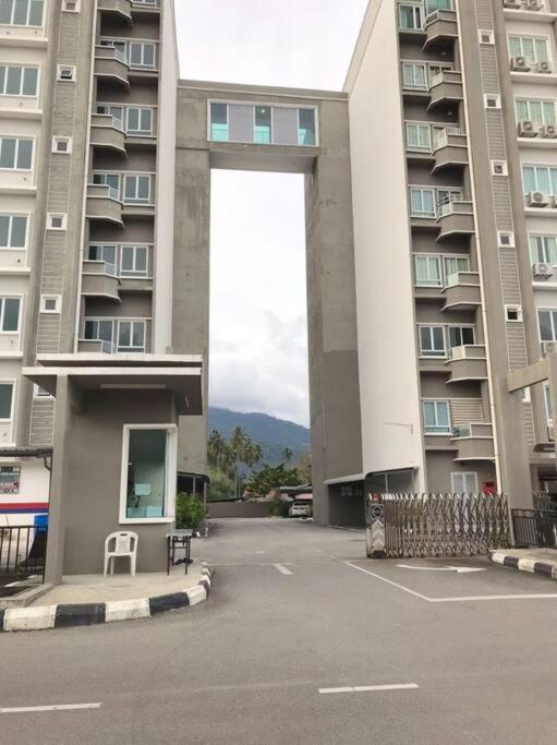 Summer View Apartment + Sky pool photo 2