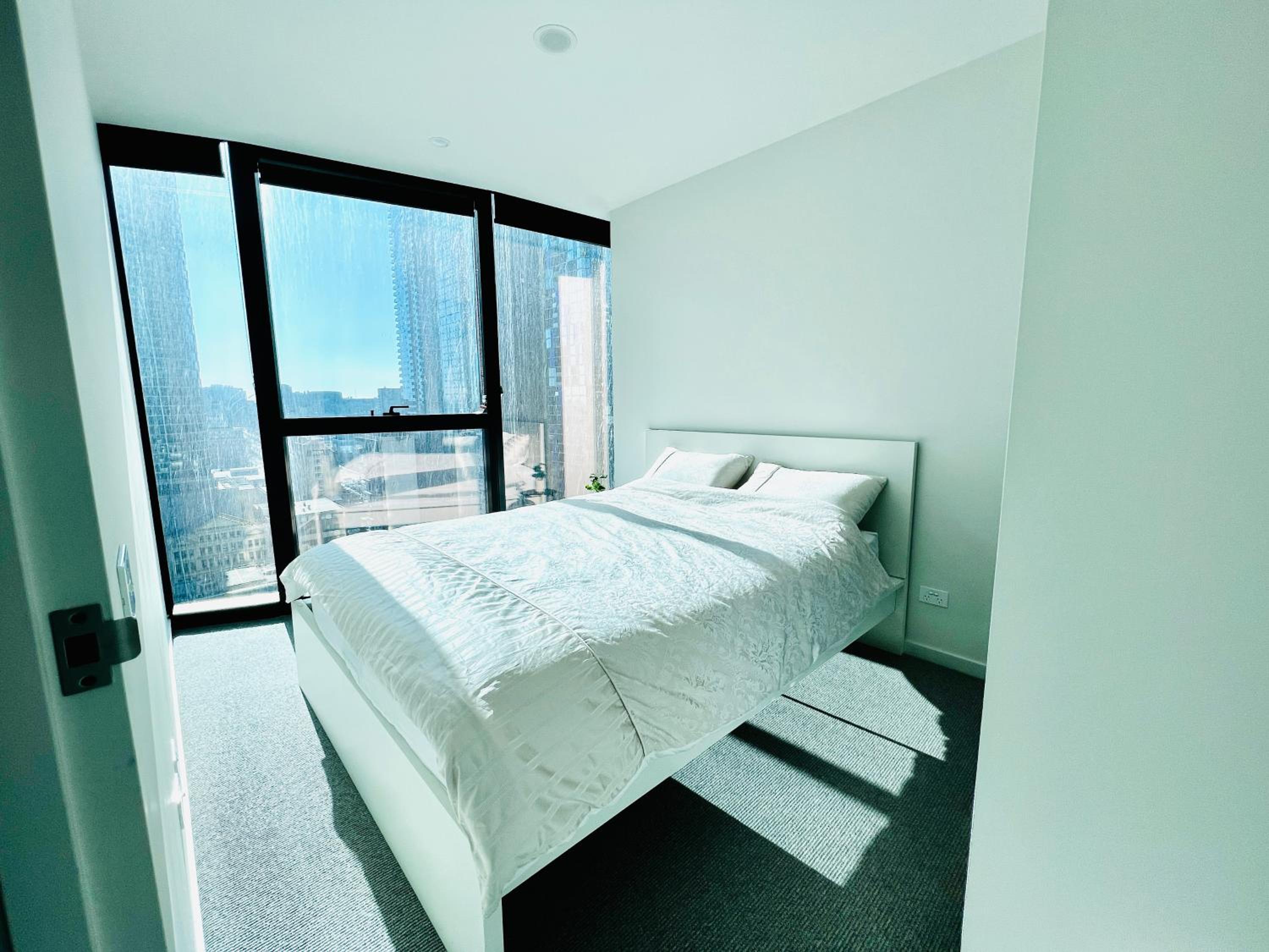 Luxury Indoor Pool, Jacuzzi, Sauna and Steam