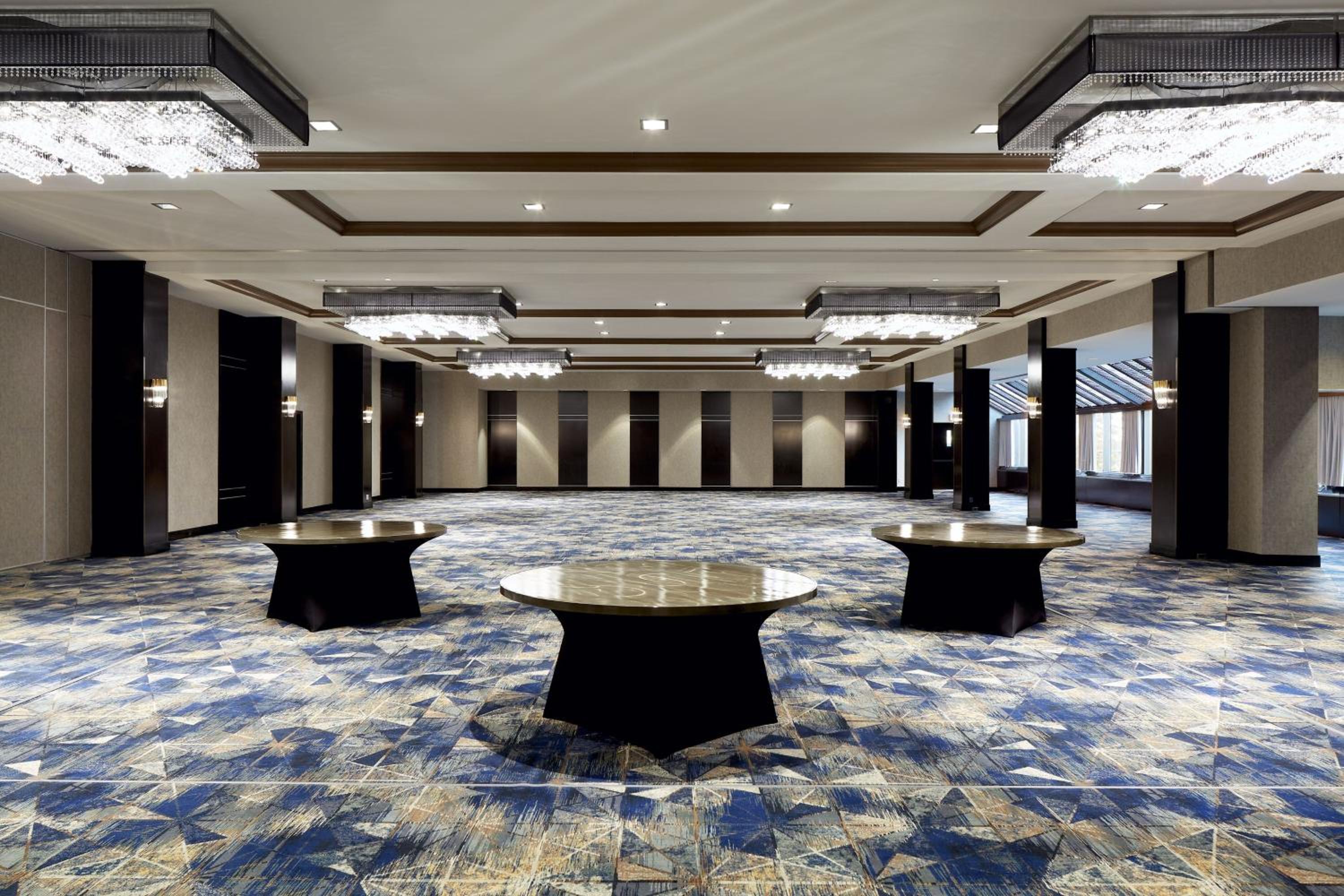 Sheraton Montreal Airport Hotel - Property Image 1