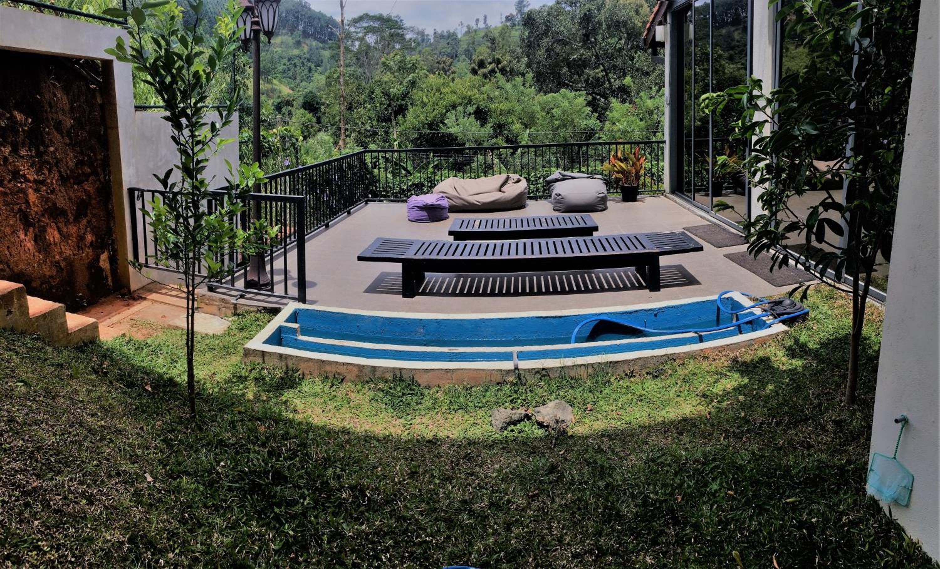 Bellaxy Ceylon view 3