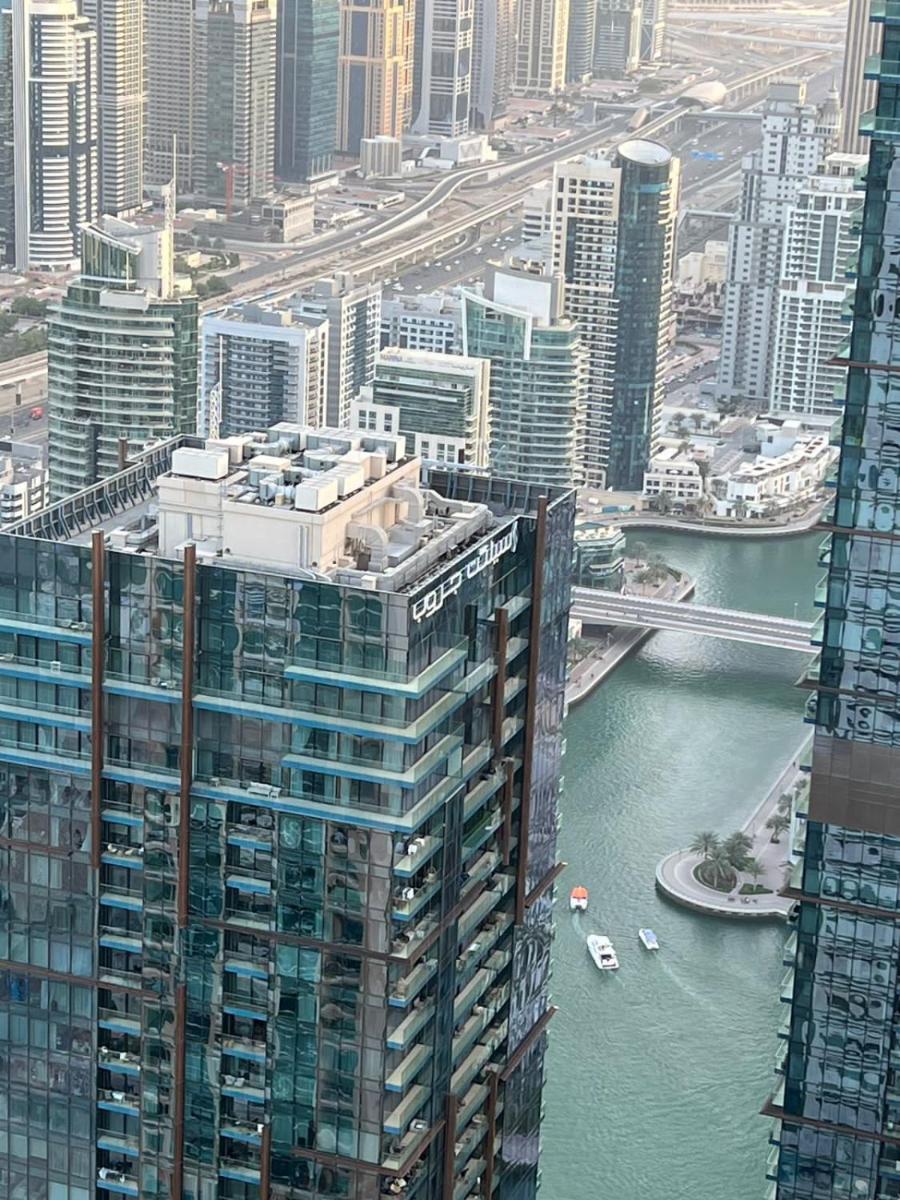 High Floor with city skyline & Burj khalifa view 3 bedroom unit marina