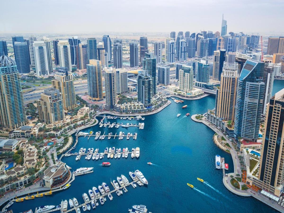 High Floor with city skyline & Burj khalifa view 3 bedroom unit marina